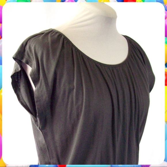 GAP Dark Gray Cap Sleeve Keyhole Back Knit Top Super Soft Draped Blouse Size XS - Picture 6 of 9